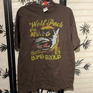 Gildan Wolf Pack L tee